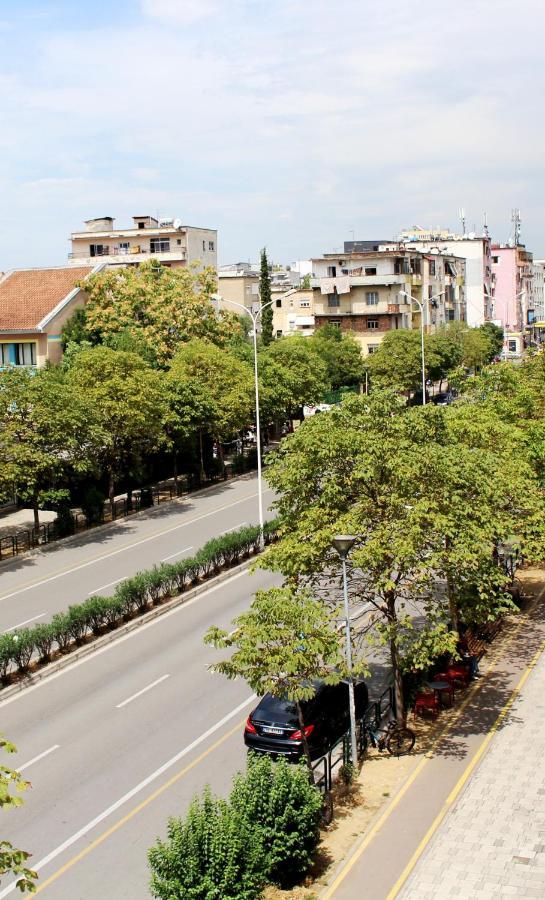 Apartamenti 2v1 - Myslym Shyri Tirana Esterno foto