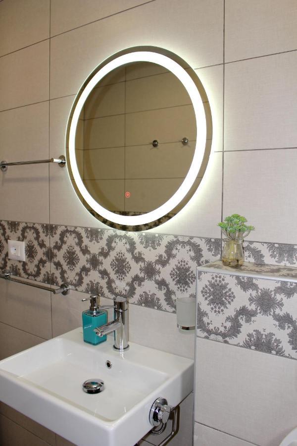 Apartamenti 2v1 - Myslym Shyri Tirana Esterno foto